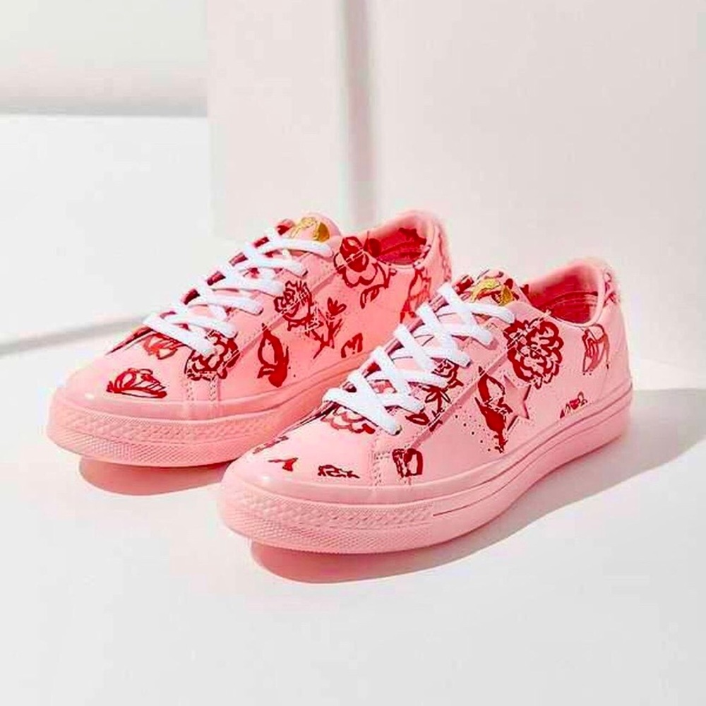 Urban outfitters converse x shrimp one star pink and red rose sneakers! Size 8